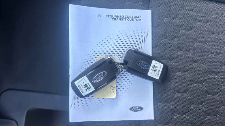 Ford Transit Custom E-320 L1 Rwd 100kW 65kWh H1 Van Limited Auto